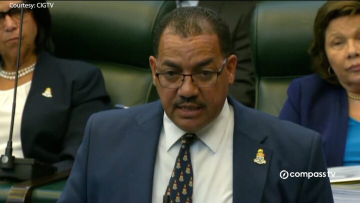 Finance minister affirms deficit projection |