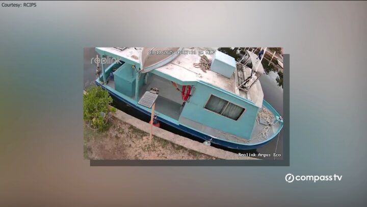 Caymanian fishing boat adrift at sea