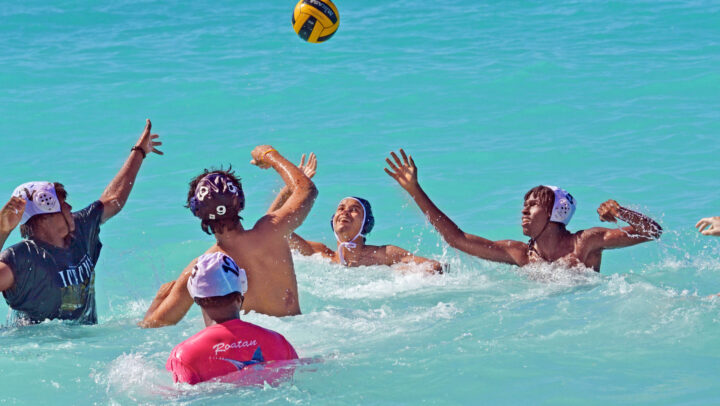 Water polo team seeking financial support